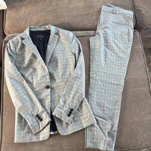 Banana Republic plaid blazer and pants set size 2
